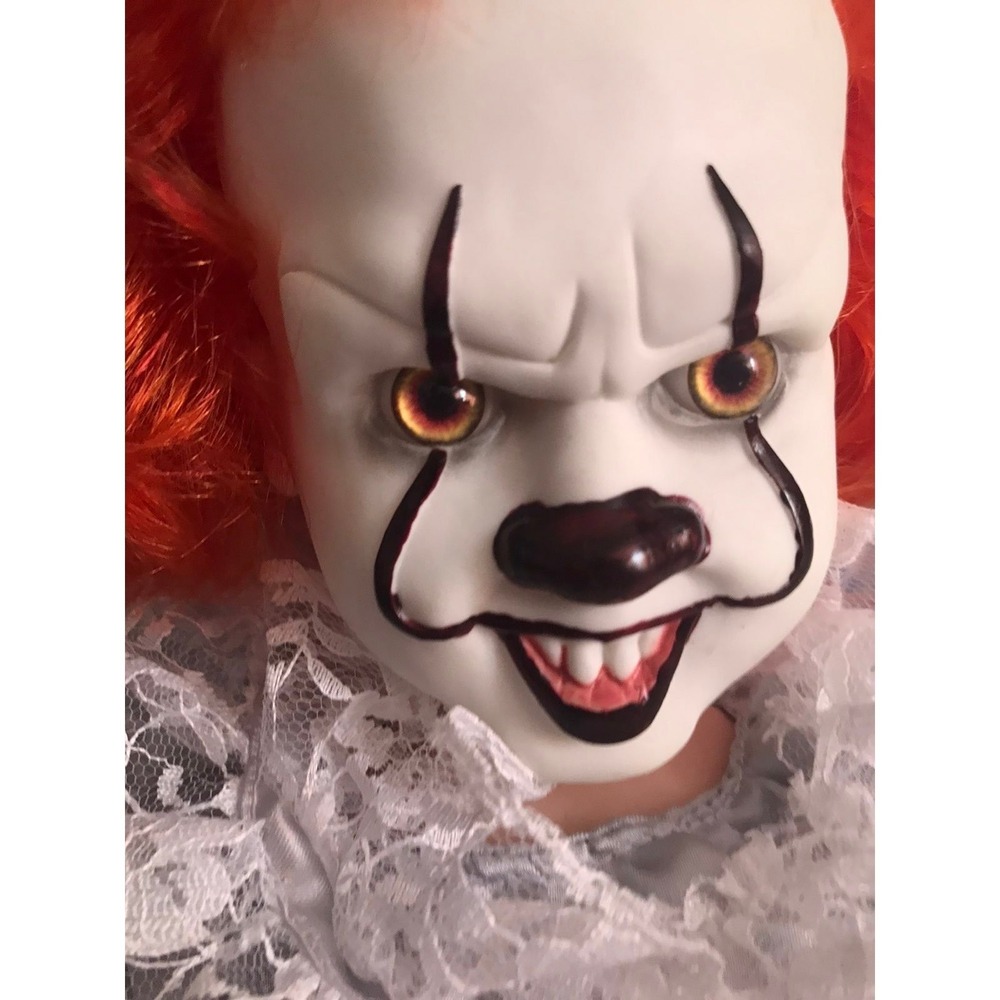 30 inch‎ pennywise doll RARE! - Picture 10 of 12